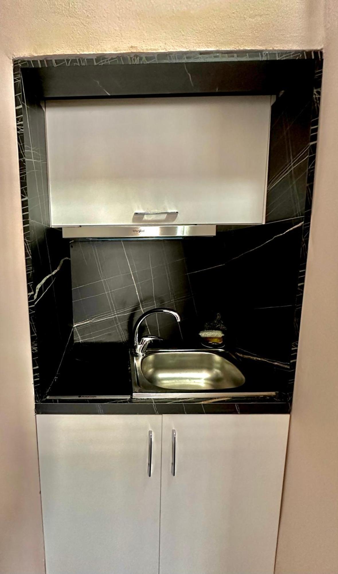 Midtown Cozy Apartment Тирана Экстерьер фото